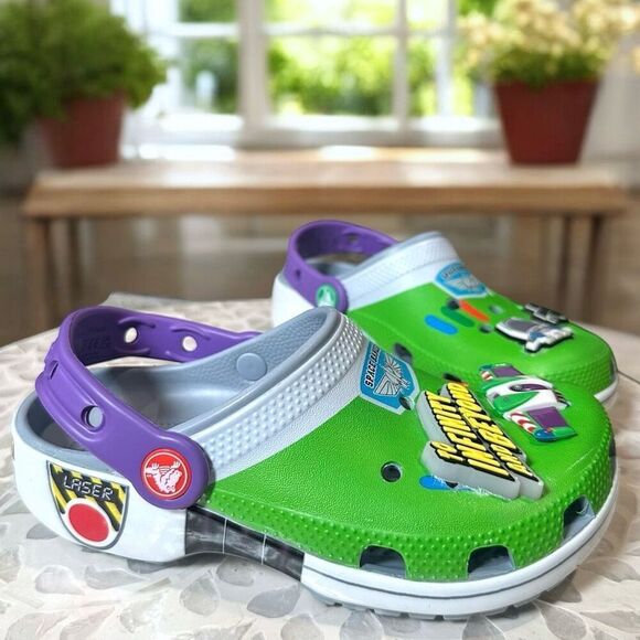 CROCS x Disney Pixar Buzz Lightyear Toy Story Clogs Kids J1 New Space Ranger Lim - Picture 1 of 10